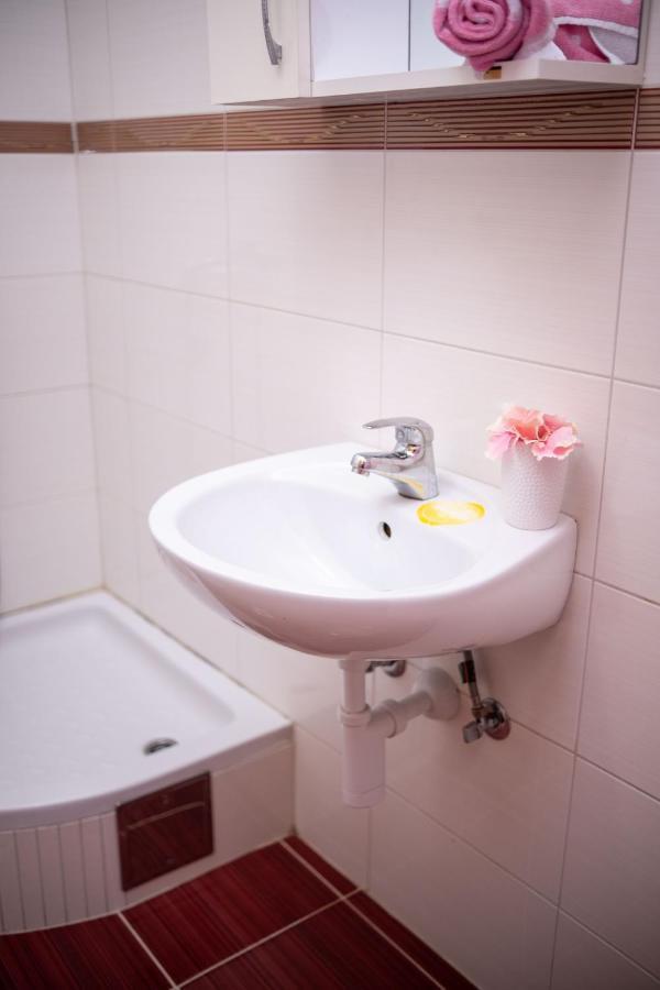 Apartment Mery Мостар Экстерьер фото